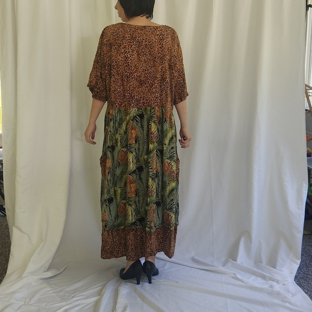 90s Leopard Print Rayon Maxi Dress - Picture 3 of 4